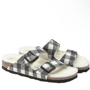 Cozy Birkenstock Black and White Check Shearling Sandals BRAND NEW